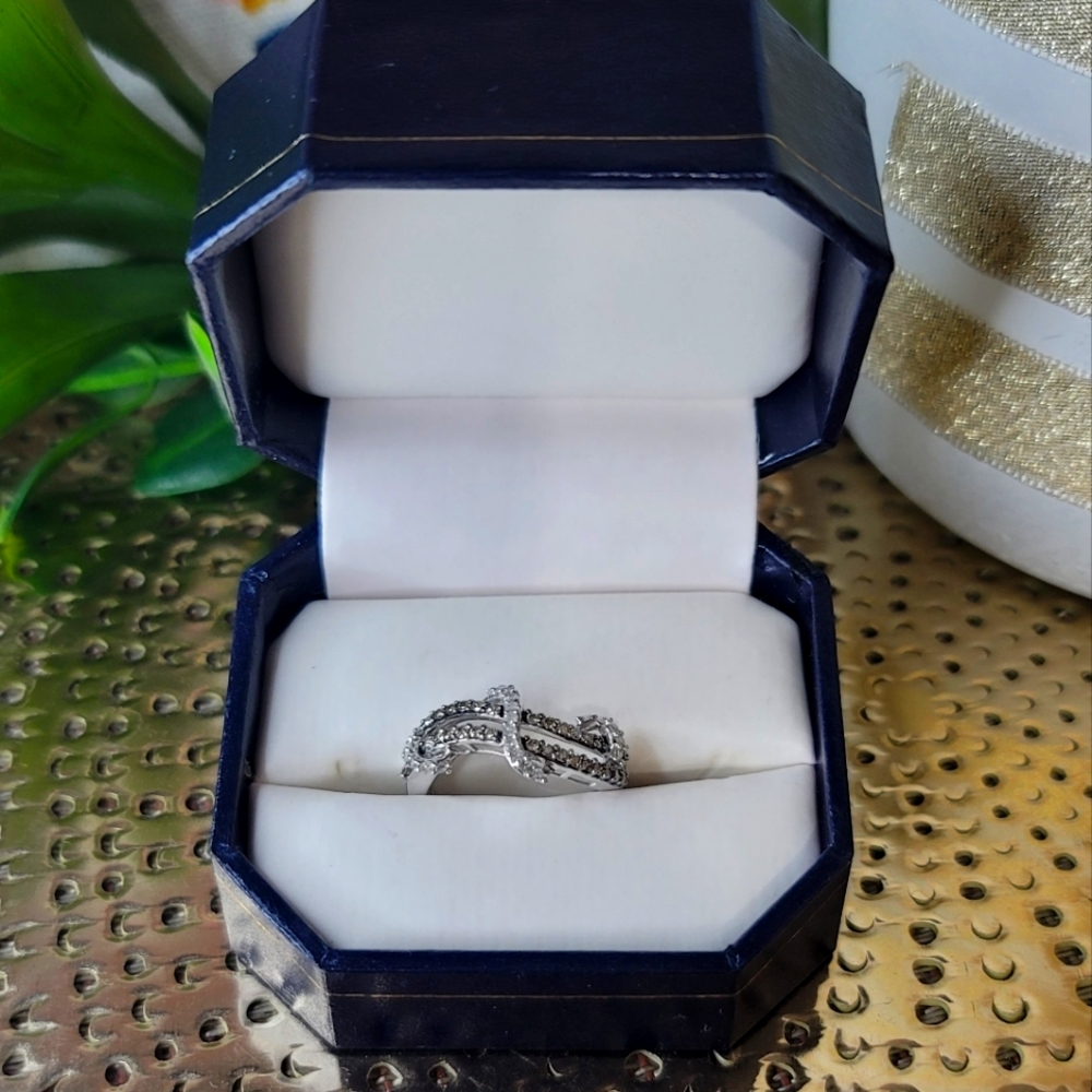 White Gold Chocolate and white diamond Ring, Size 7.